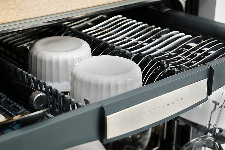 Bosch SHX78CC5UC 800 Series 24" Top Control Dishwasher with CrystalDry™ & 3rd Rack