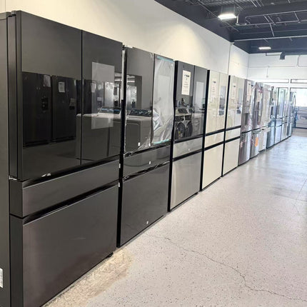 Samsung BESPOKE 4-Door French Door Smart Refrigerator with Family Hub