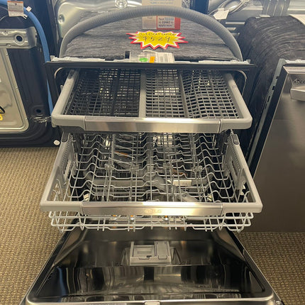Clearance LG - 23.75 in Top Control Smart Built-In Stainless Steel Tub Dishwasher with 3rd Rack and QuadWash Pro