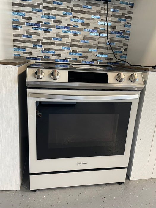 GE 30 Gas Steam/Self Clean Range with Air Fry, Convection