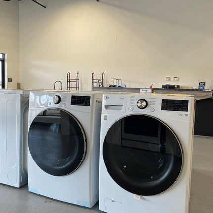 LG 4.5 cu. ft. Front Load Washer with TurboWash 360° and 7.4 cu. ft. GAS Dryer with TurboSteam and Built-In Intelligence